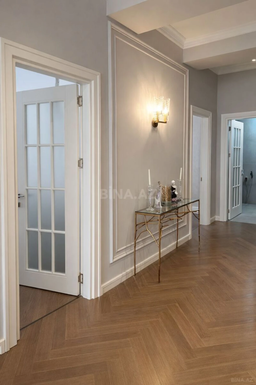 Kirayə verilir 3 otaqlı mənzil 185 m²