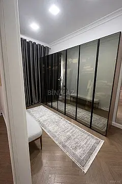 Kirayə verilir 3 otaqlı mənzil 185 m²