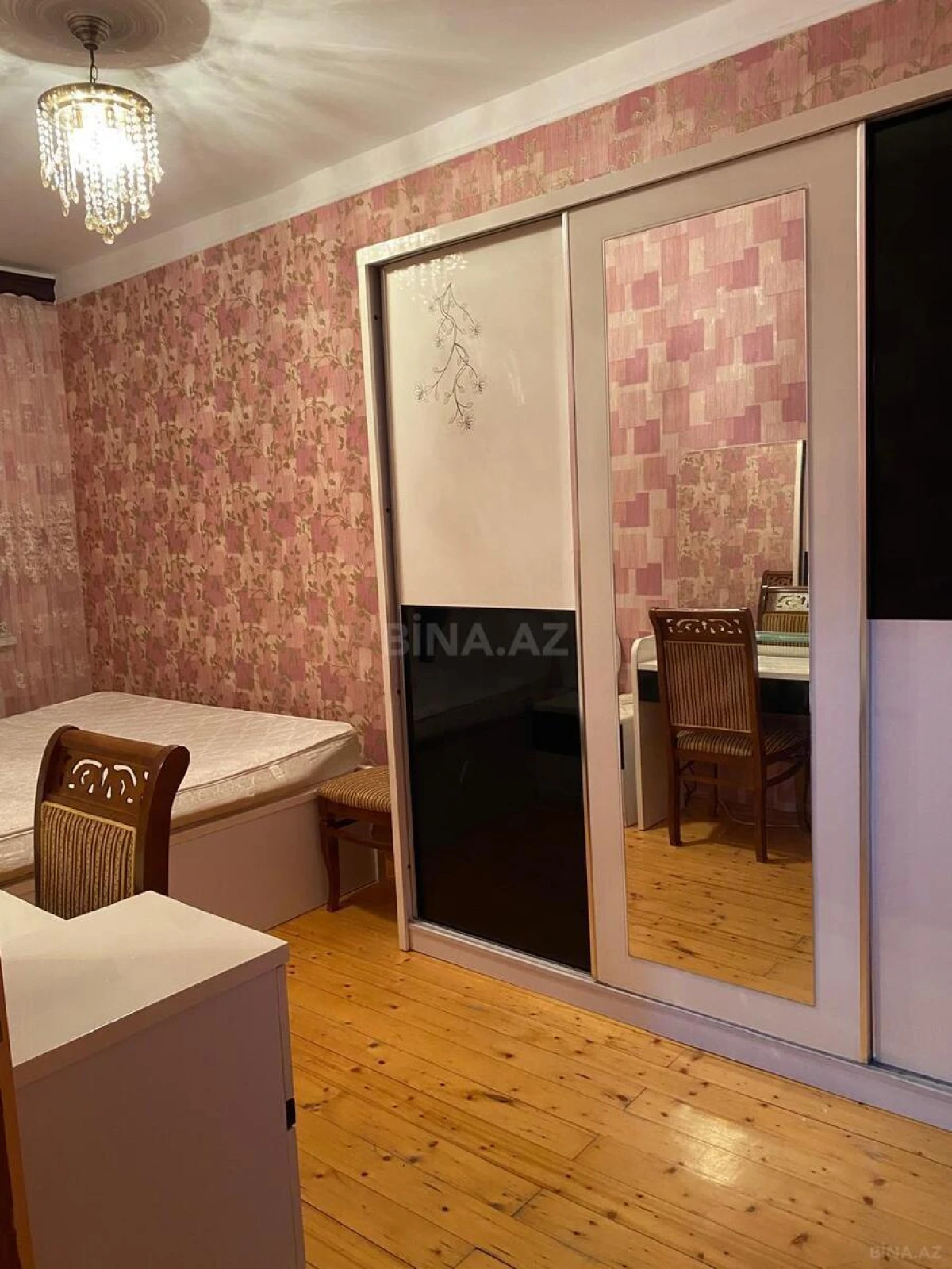 Satılır 3 otaqlı mənzil 57 m²