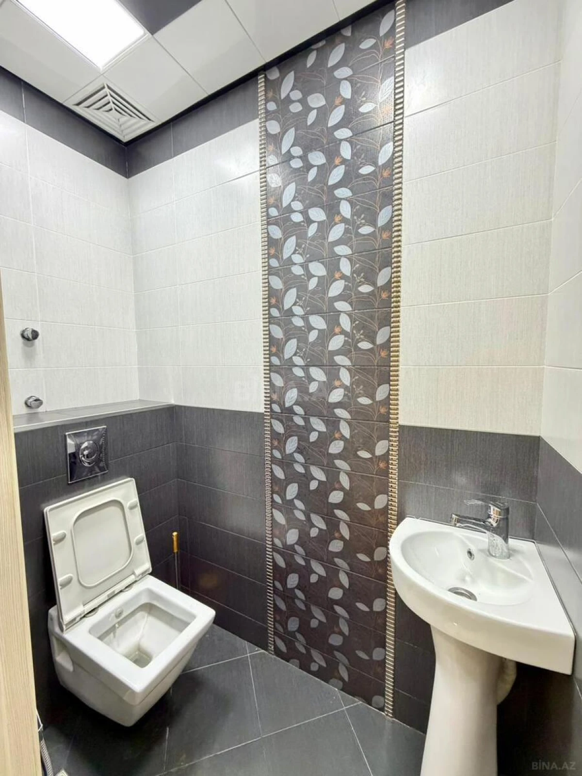 Satılır 3 otaqlı mənzil 110 m²