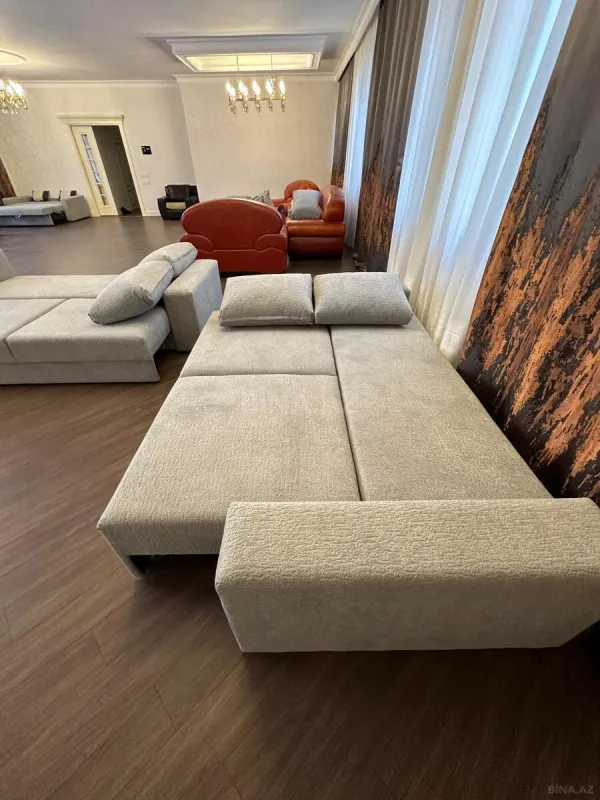 Satılır 4 otaqlı mənzil 310 m²