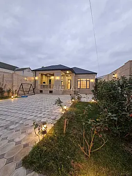 Satılır 4 otaqlı həyət evi 212 m²