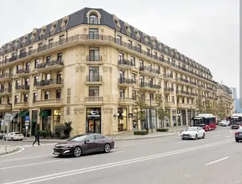 Satılır obyekt 365 m² — Bakı, Xətai 365.00 m²