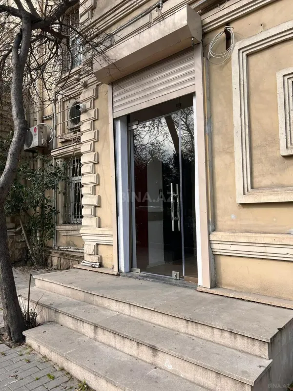 Kirayə verilir obyekt 180 m²