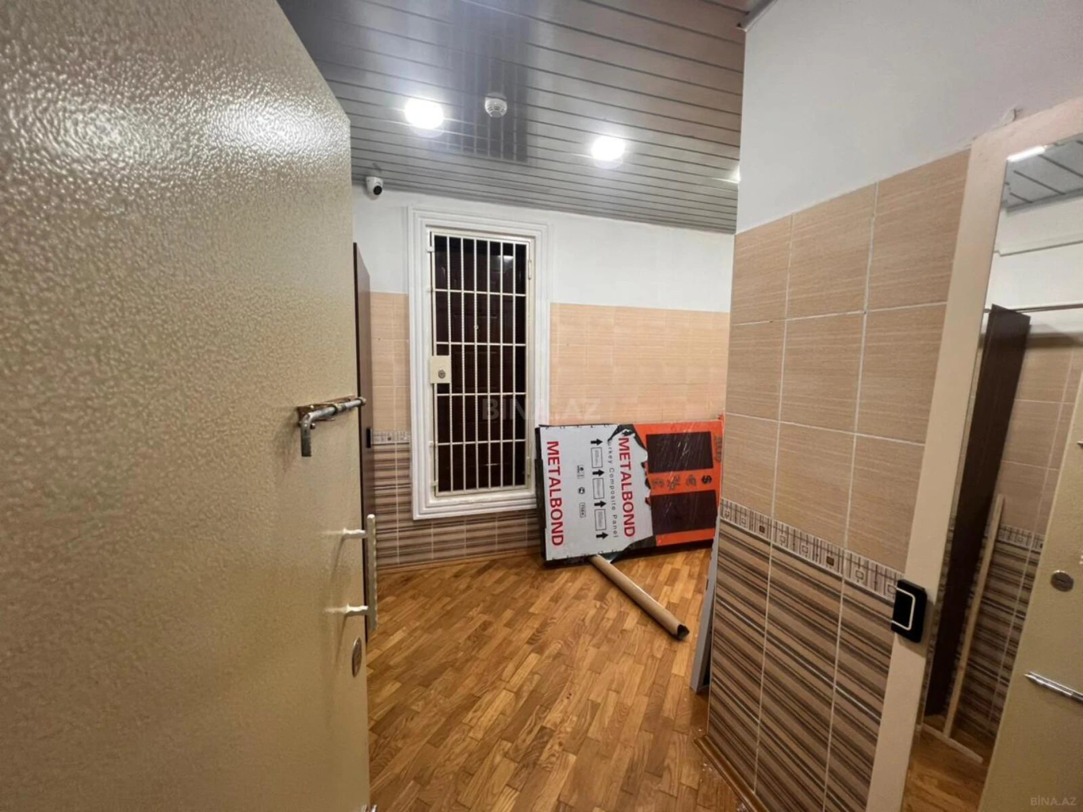 Kirayə verilir obyekt 180 m²