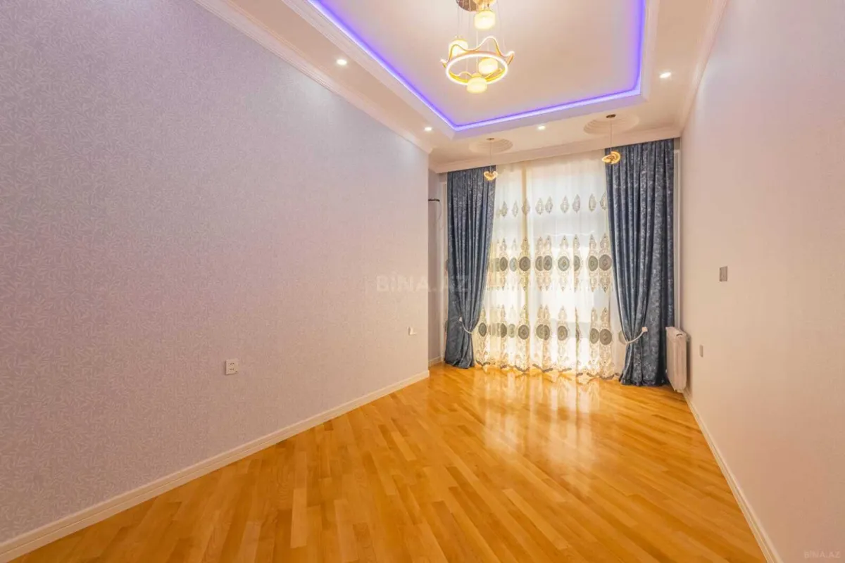 Satılır 3 otaqlı mənzil 105 m²