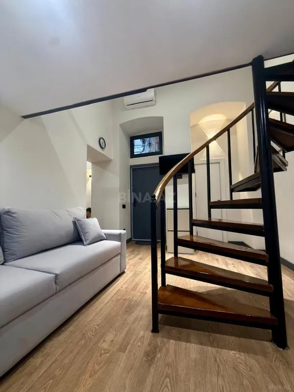 Satılır 1 otaqlı mənzil 33 m²