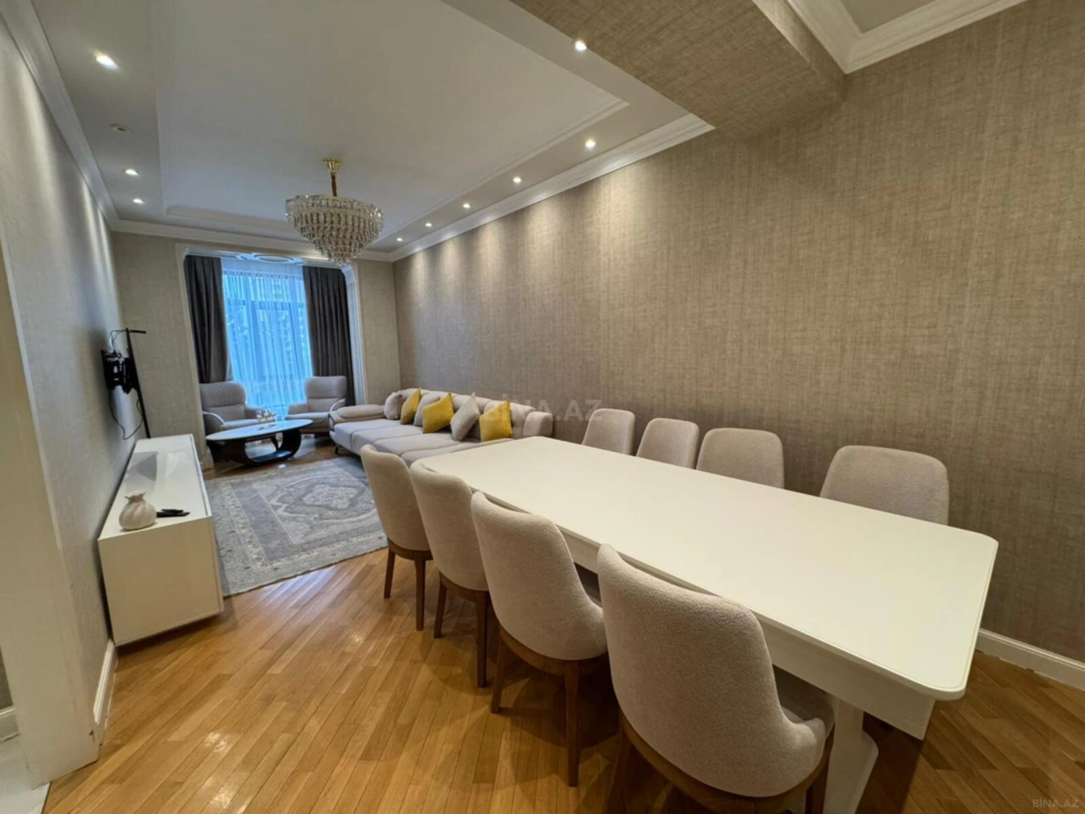 Satılır 3 otaqlı mənzil 115 m²