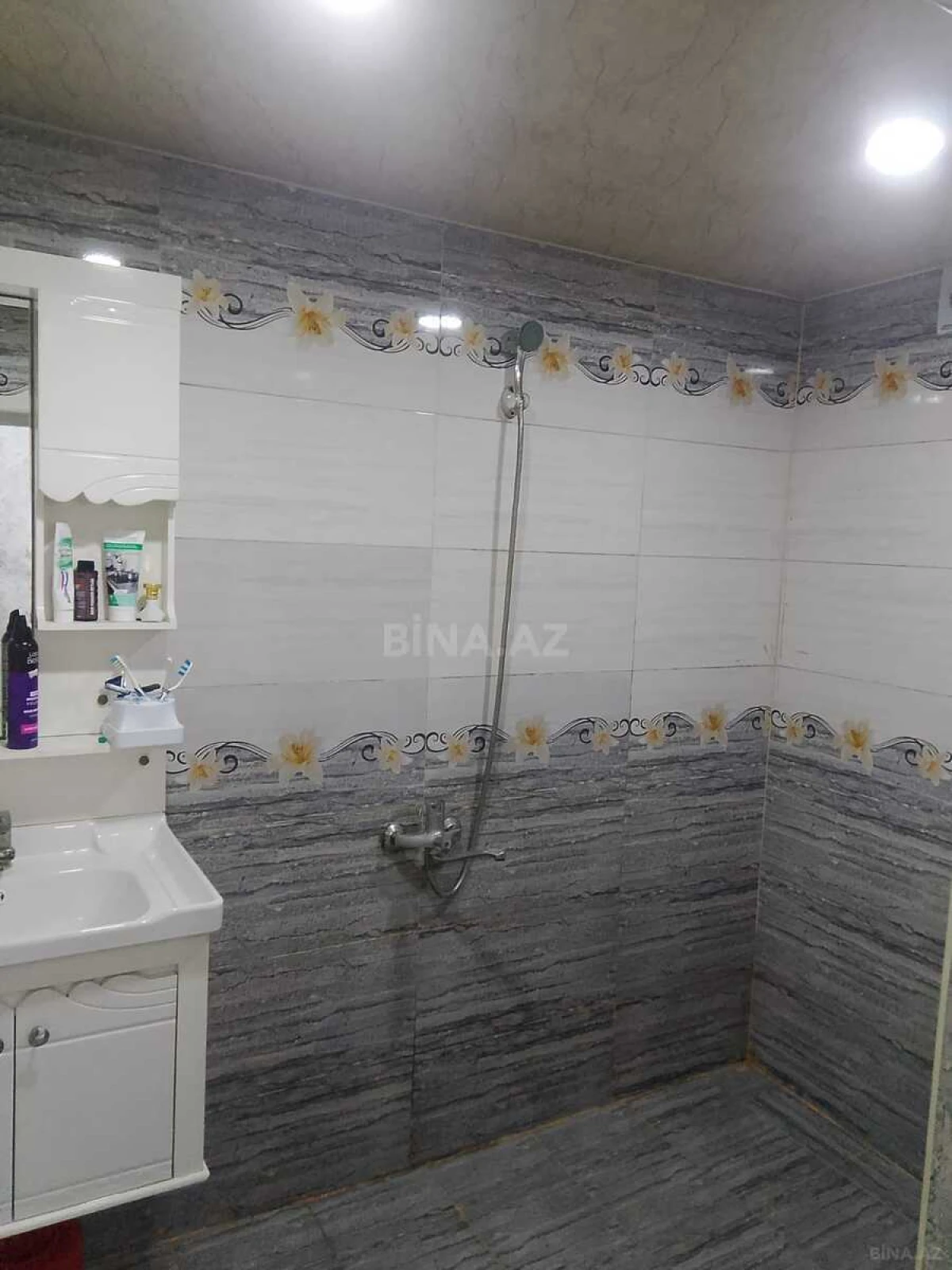 Satılır 2 otaqlı mənzil 59 m²
