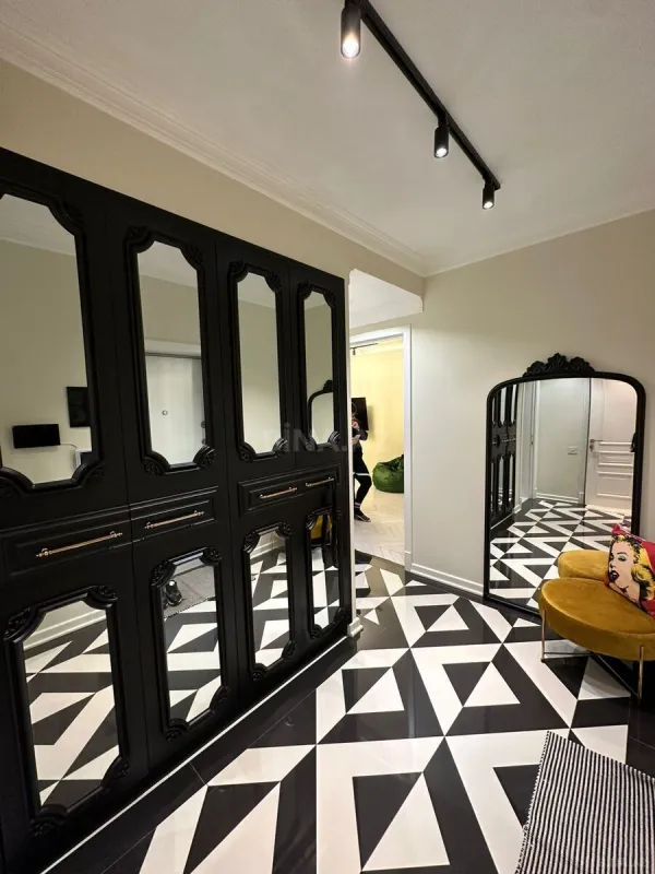 Kirayə verilir 3 otaqlı mənzil 82 m²