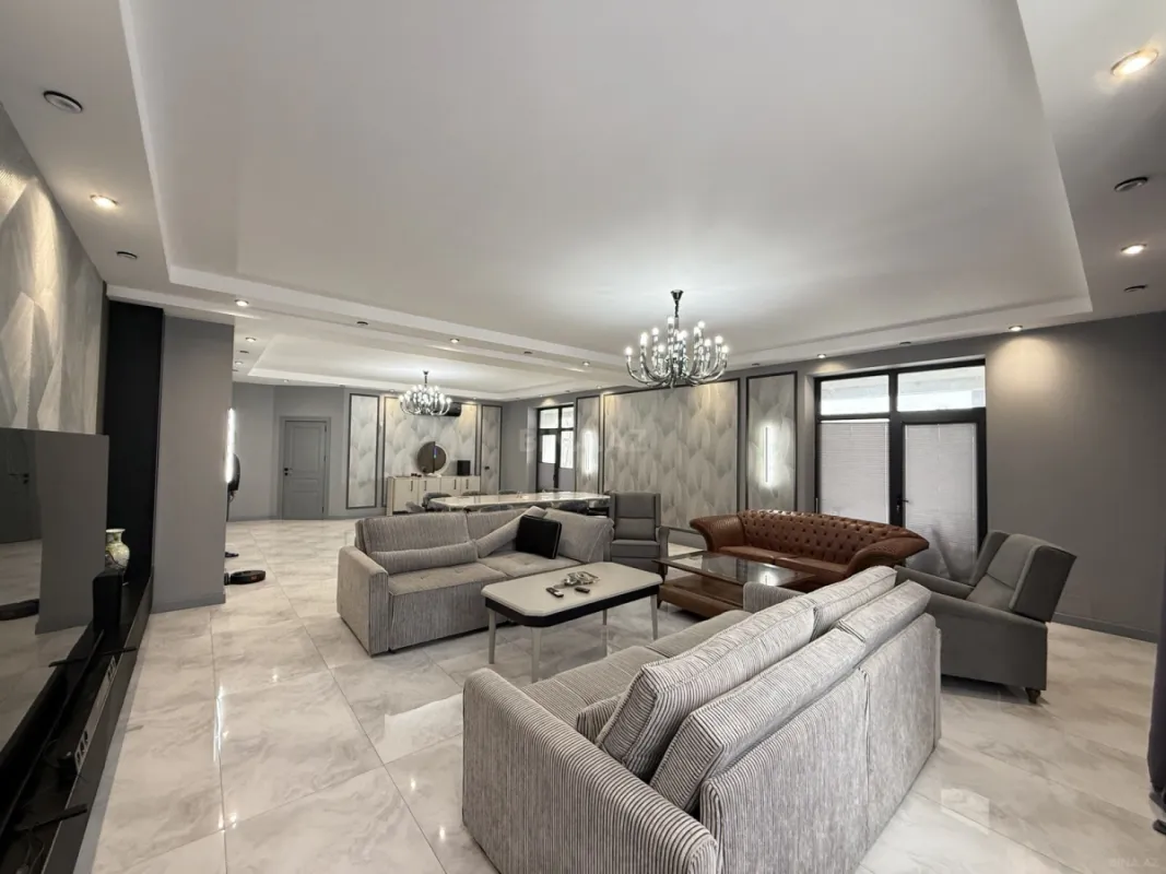 Satılır 5 otaqlı həyət evi 450 m²