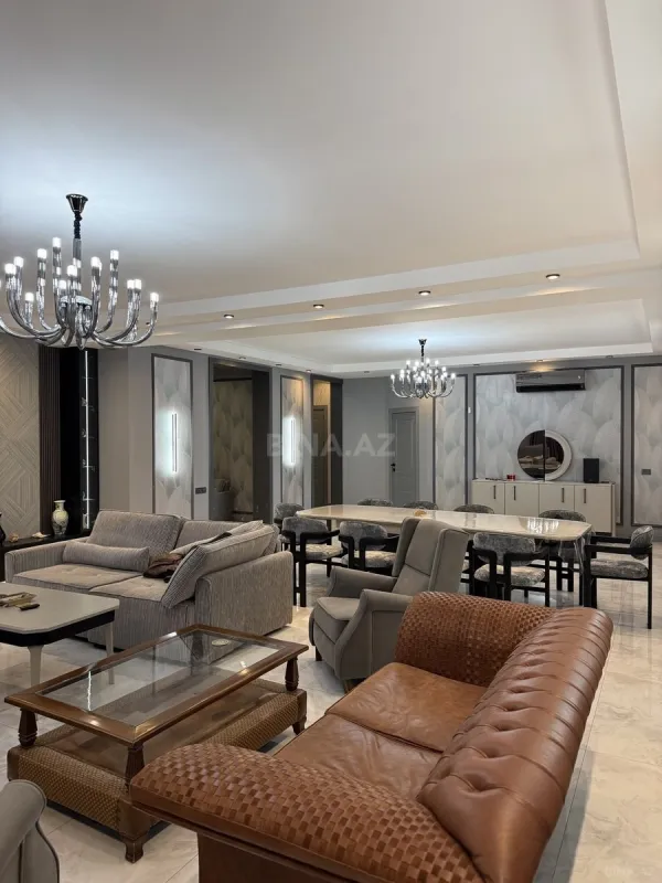 Satılır 5 otaqlı həyət evi 450 m²