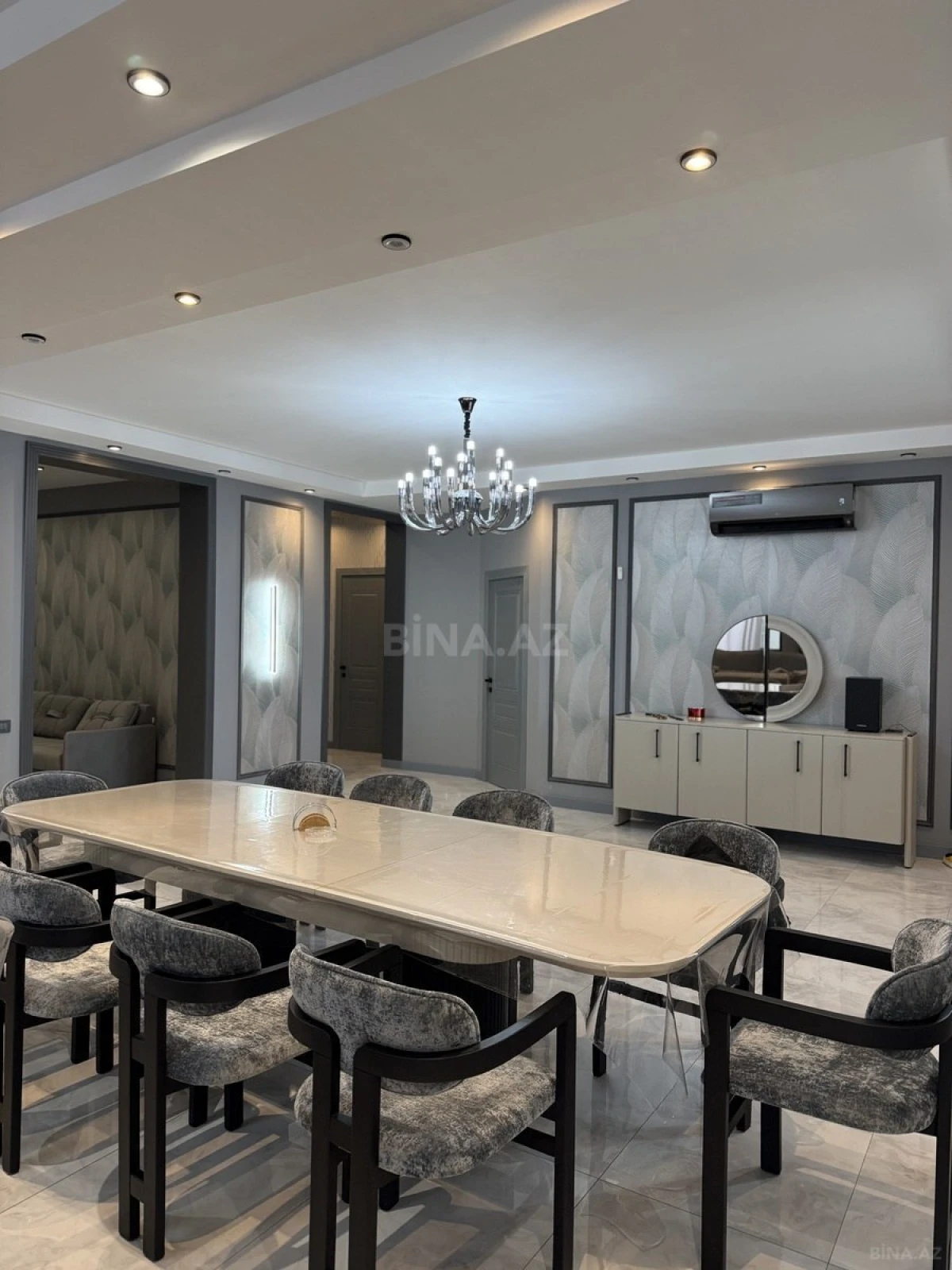 Satılır 5 otaqlı həyət evi 450 m²