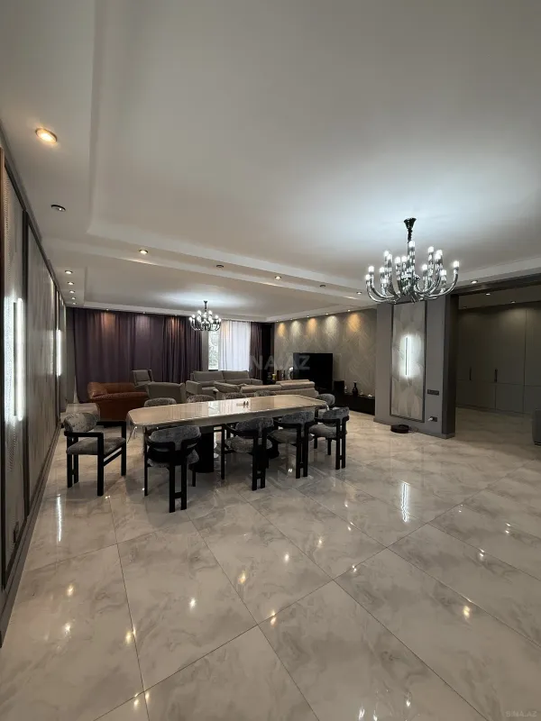 Satılır 5 otaqlı həyət evi 450 m²