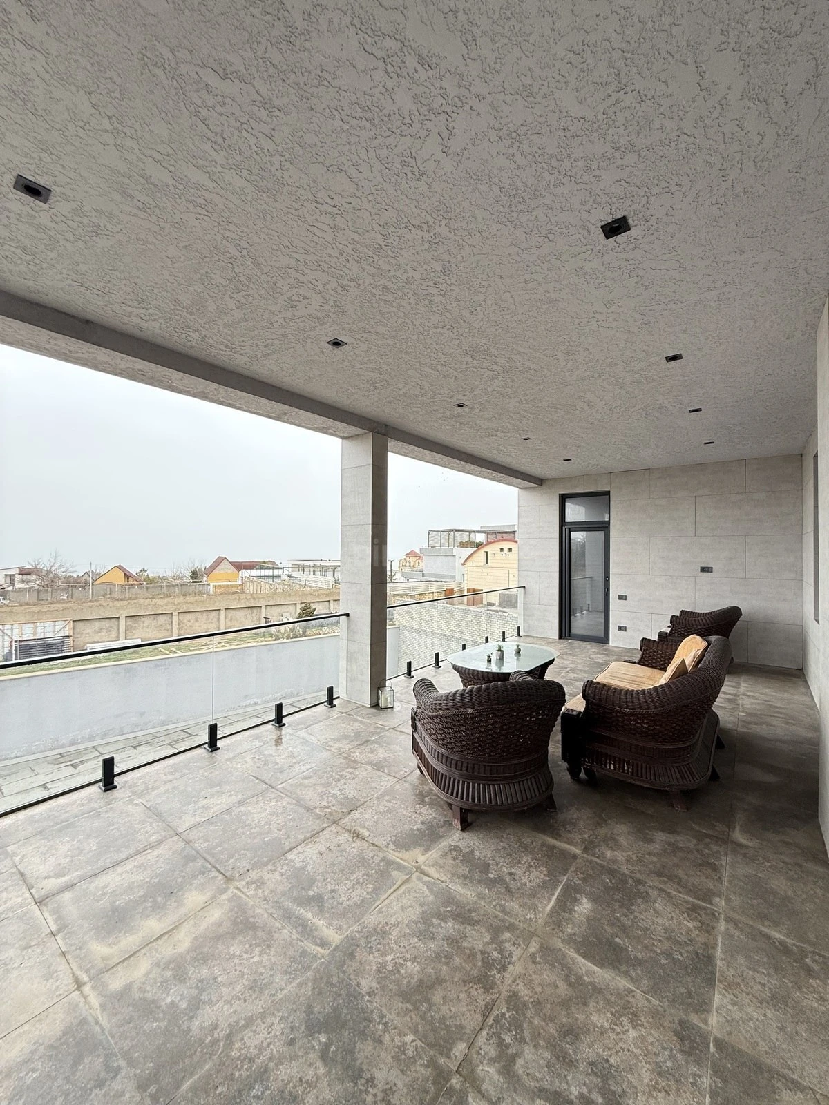 Satılır 5 otaqlı həyət evi 450 m²