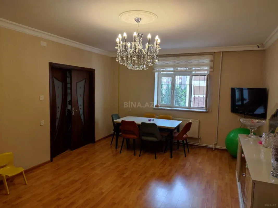 Satılır 3 otaqlı mənzil 103 m²