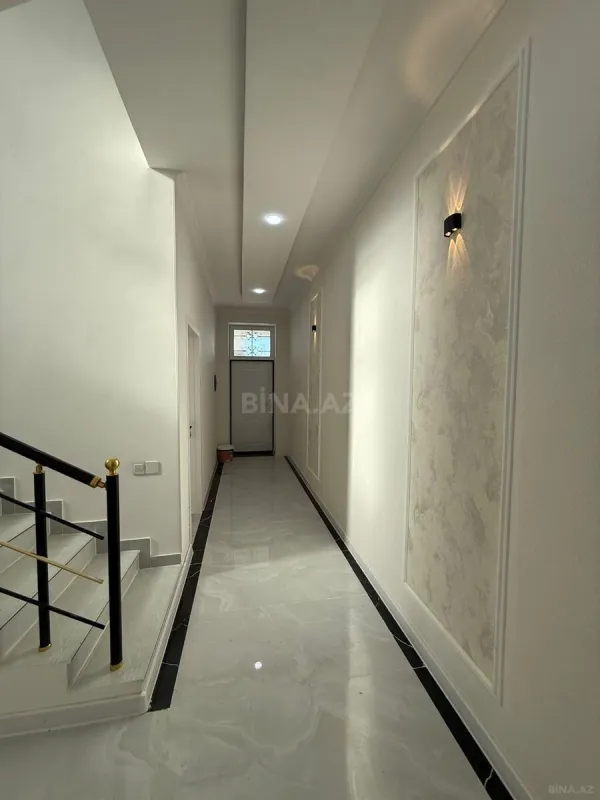 Satılır 4 otaqlı həyət evi 180 m²