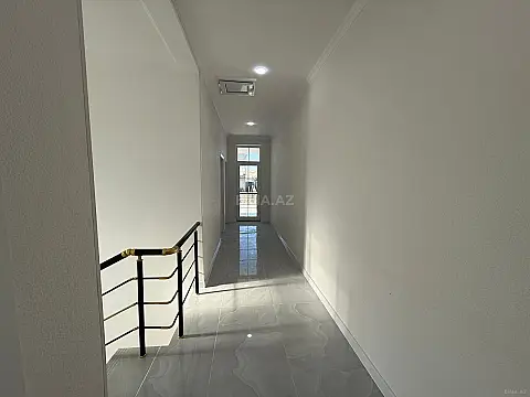 Satılır 4 otaqlı həyət evi 180 m²