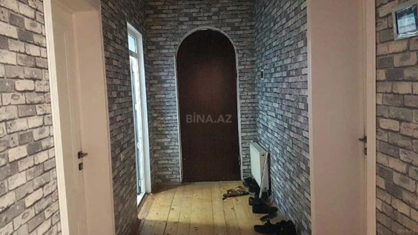Satılır 4 otaqlı həyət evi 135 m²