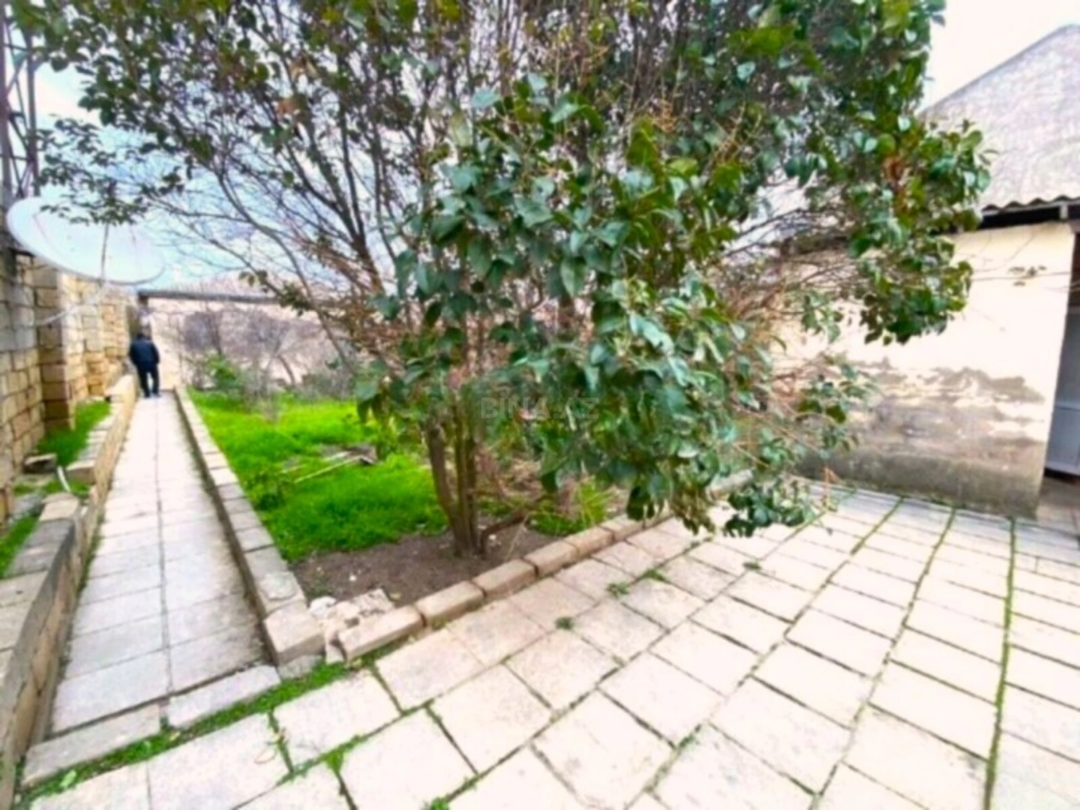 Satılır 4 otaqlı həyət evi 135 m²