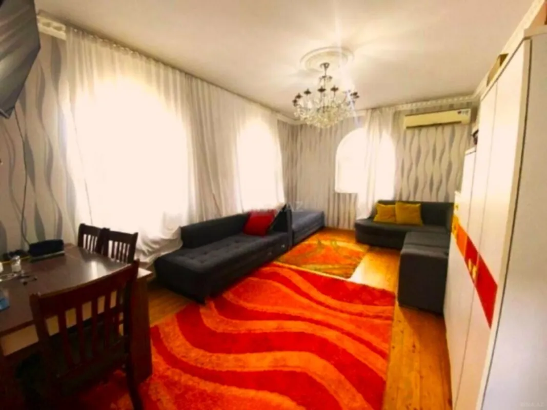 Satılır 4 otaqlı həyət evi 135 m²
