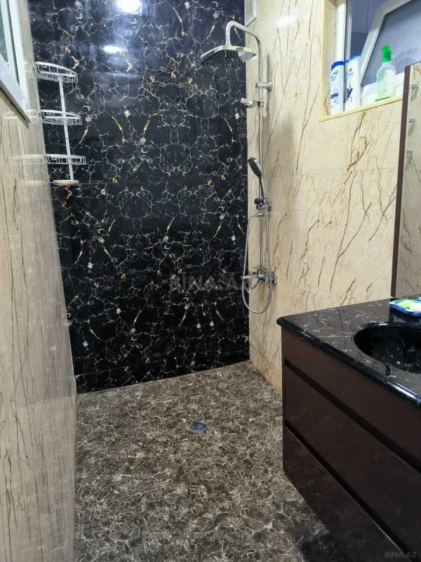 Kirayə verilir 2 otaqlı mənzil 170 m²