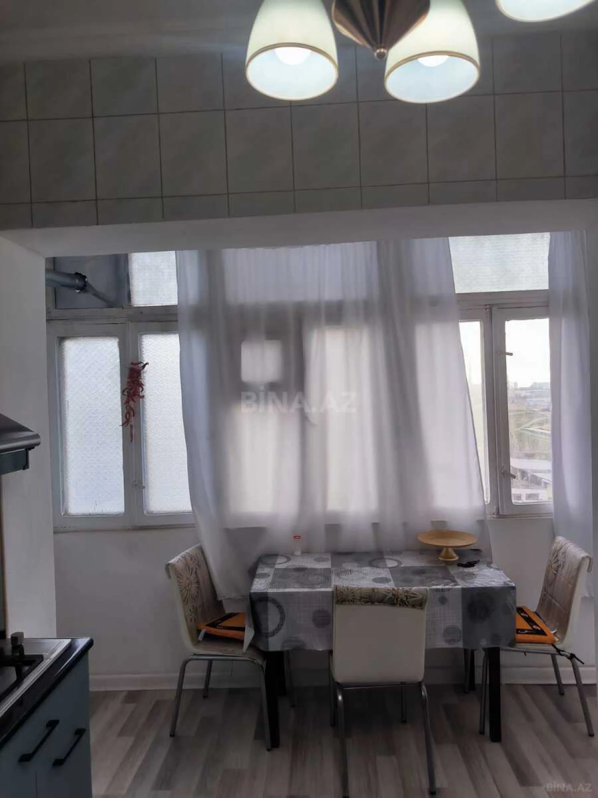 Kirayə verilir 2 otaqlı mənzil 170 m²