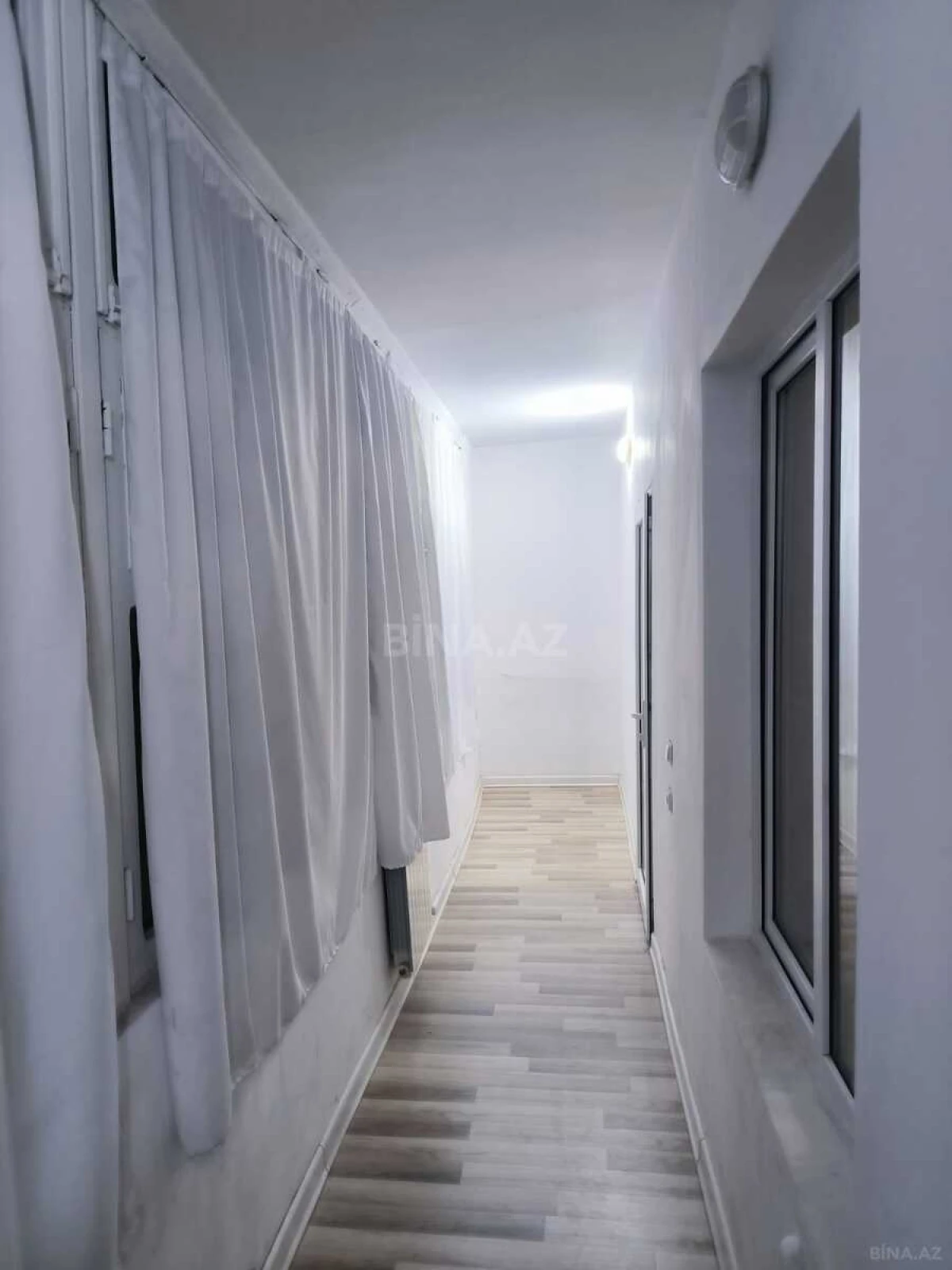 Kirayə verilir 2 otaqlı mənzil 170 m²