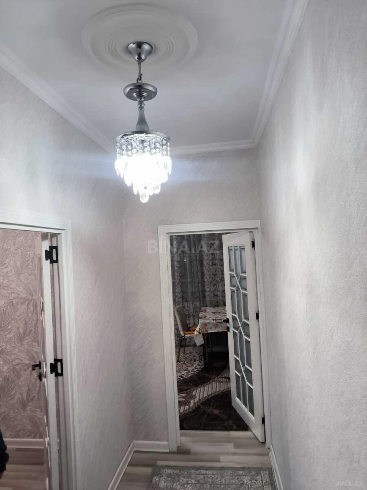 Kirayə verilir 2 otaqlı mənzil 170 m²