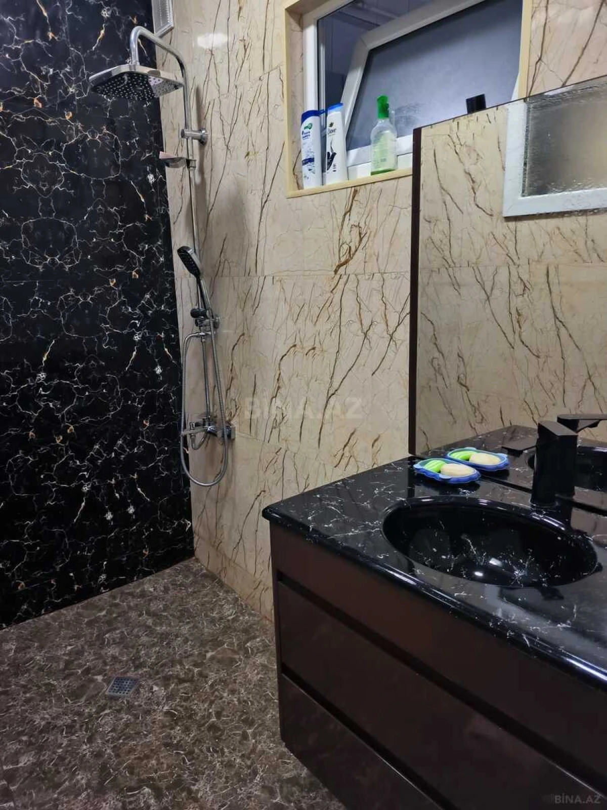 Kirayə verilir 2 otaqlı mənzil 170 m²