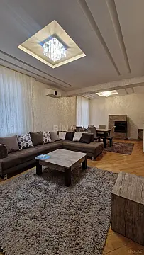 Kirayə verilir 3 otaqlı mənzil 130 m²