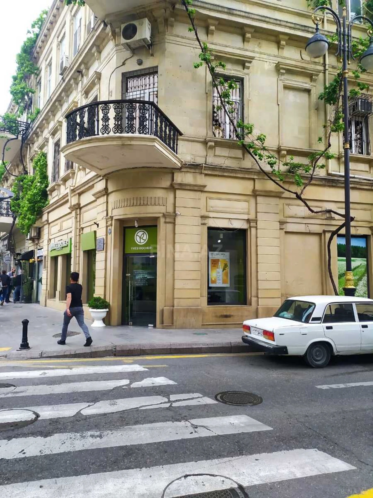 Kirayə verilir obyekt 65 m²