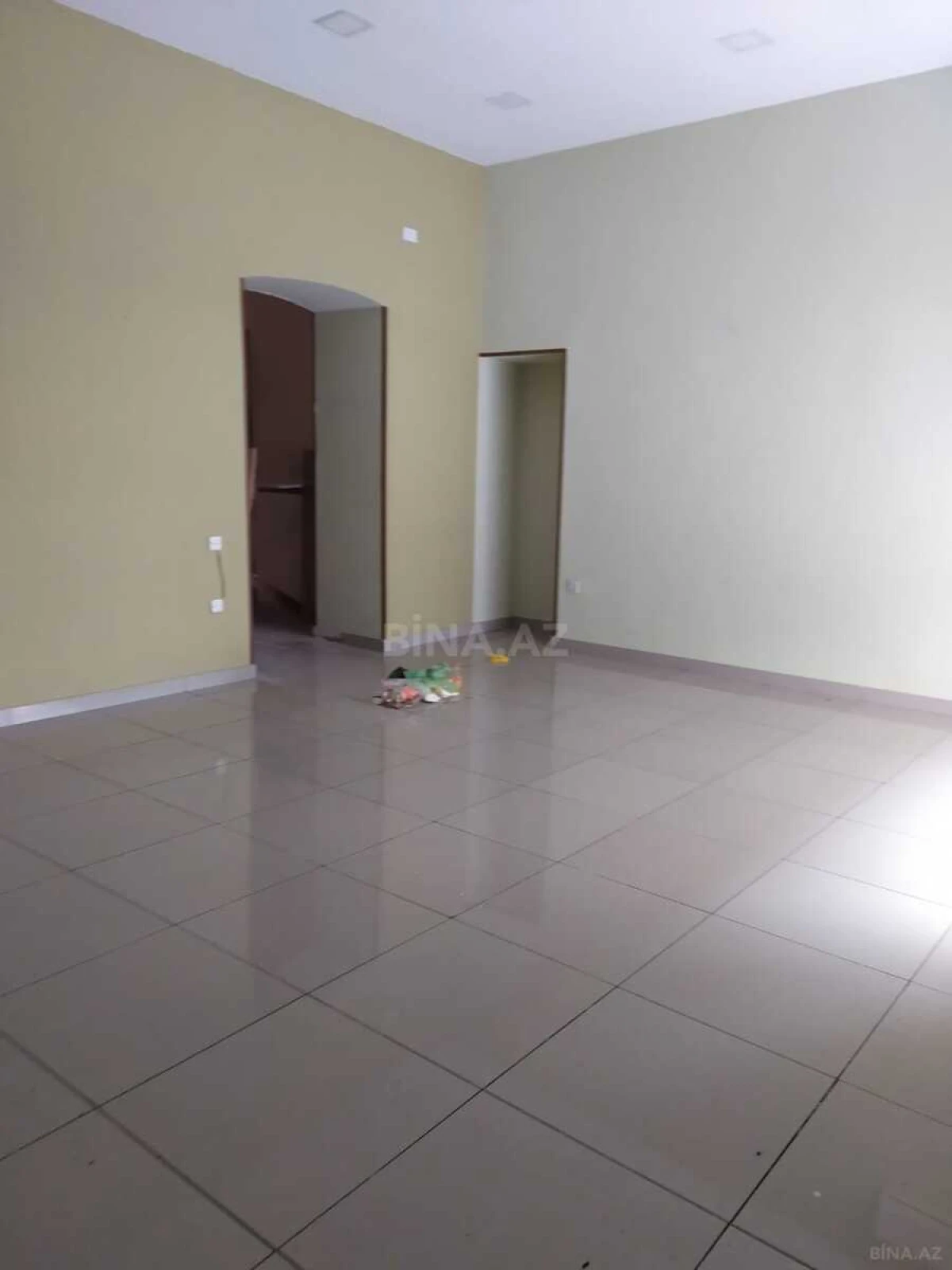 Kirayə verilir obyekt 65 m²