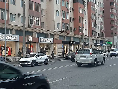 Kirayə verilir obyekt 600 m²