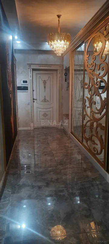 Satılır 3 otaqlı mənzil 143 m²