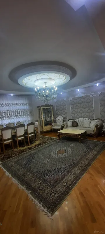 Satılır 3 otaqlı mənzil 143 m²