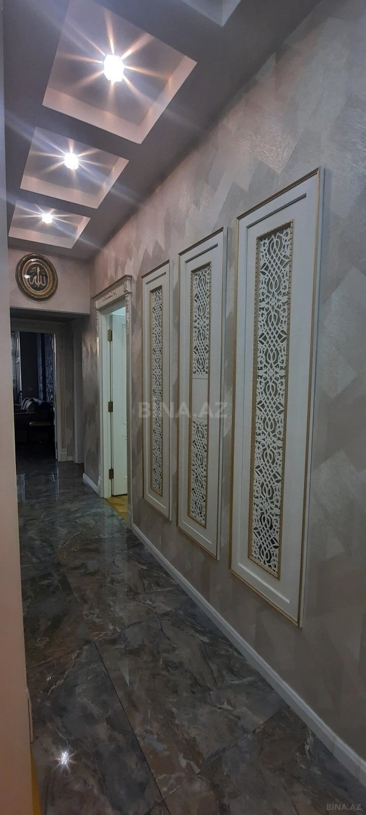 Satılır 3 otaqlı mənzil 143 m²