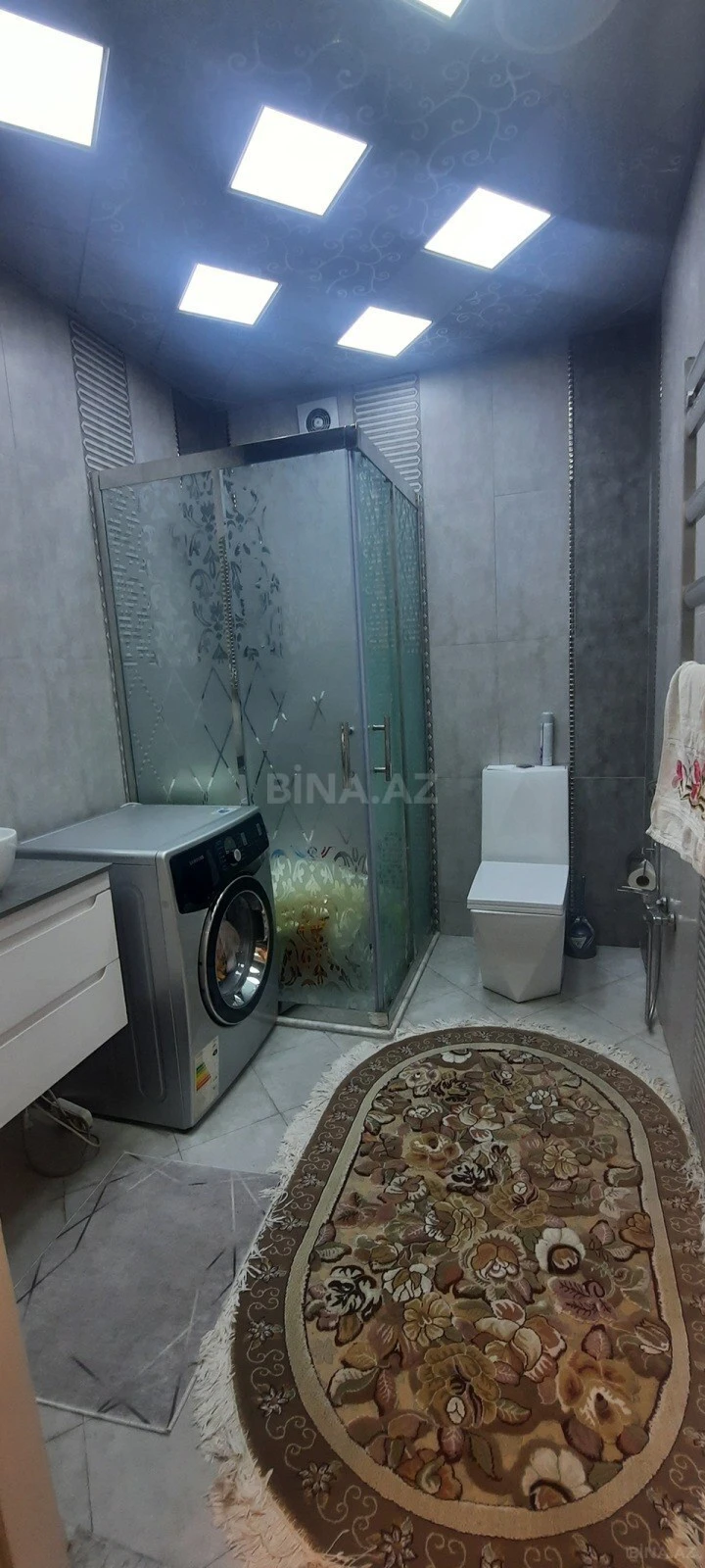 Satılır 3 otaqlı mənzil 143 m²