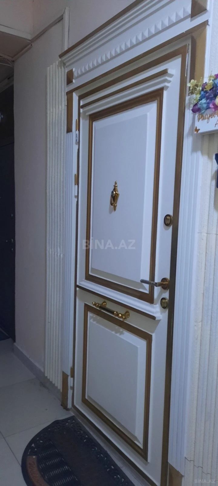 Satılır 3 otaqlı mənzil 143 m²