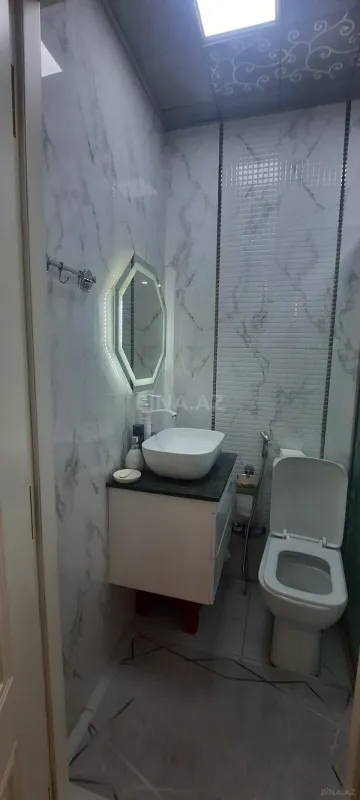 Satılır 3 otaqlı mənzil 143 m²