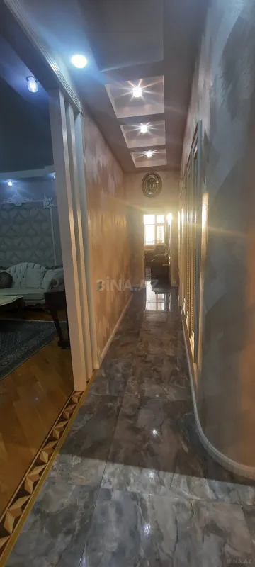 Satılır 3 otaqlı mənzil 143 m²