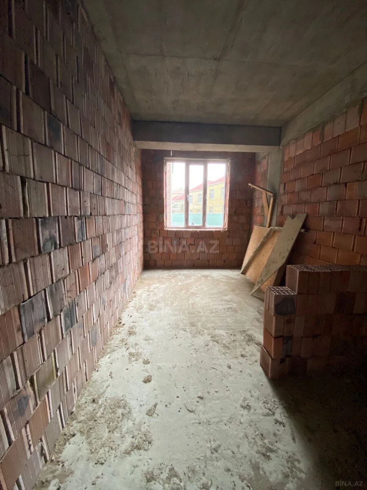 Satılır 1 otaqlı mənzil 50 m²