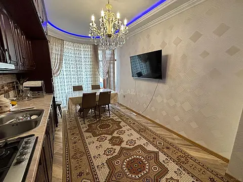 Kirayə verilir 3 otaqlı mənzil 175 m²