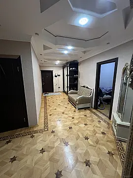Satılır 3 otaqlı mənzil 108 m²