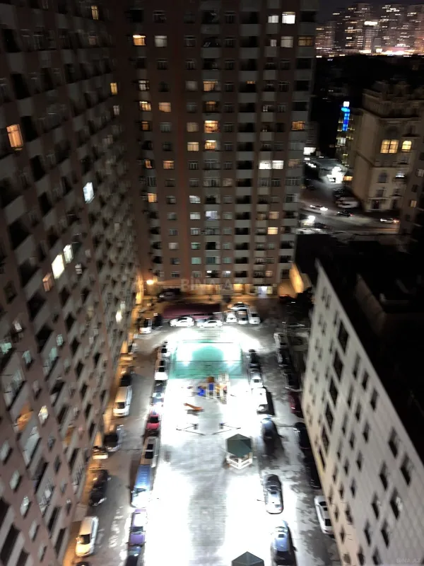 Satılır 3 otaqlı mənzil 108 m²