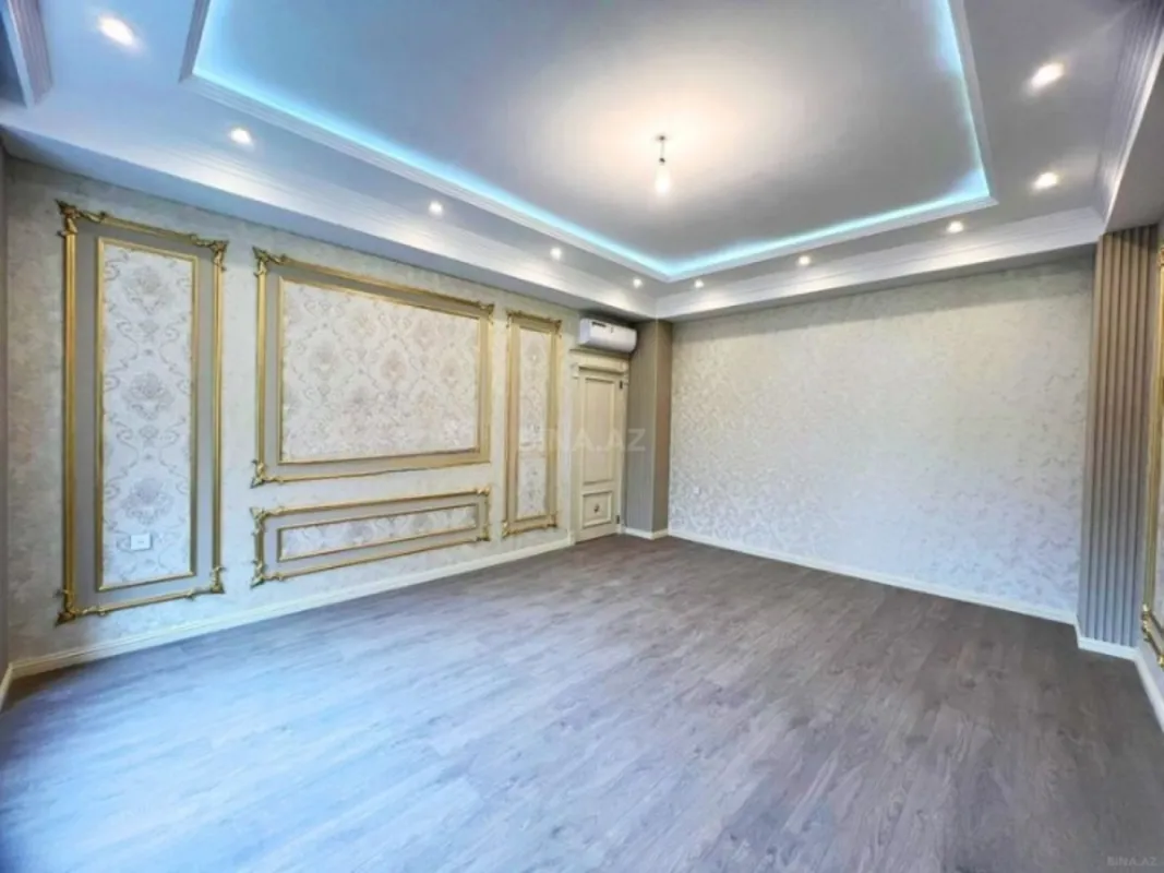 Satılır 4 otaqlı mənzil 120 m²