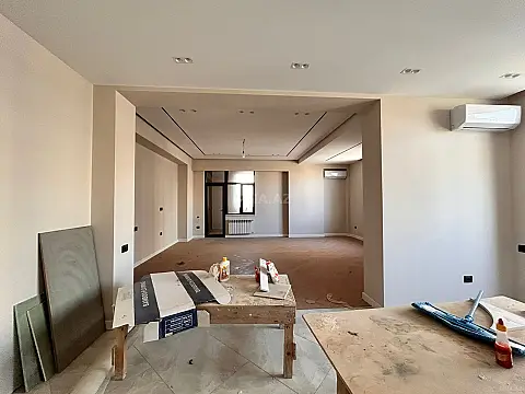 Satılır 3 otaqlı mənzil 148 m²
