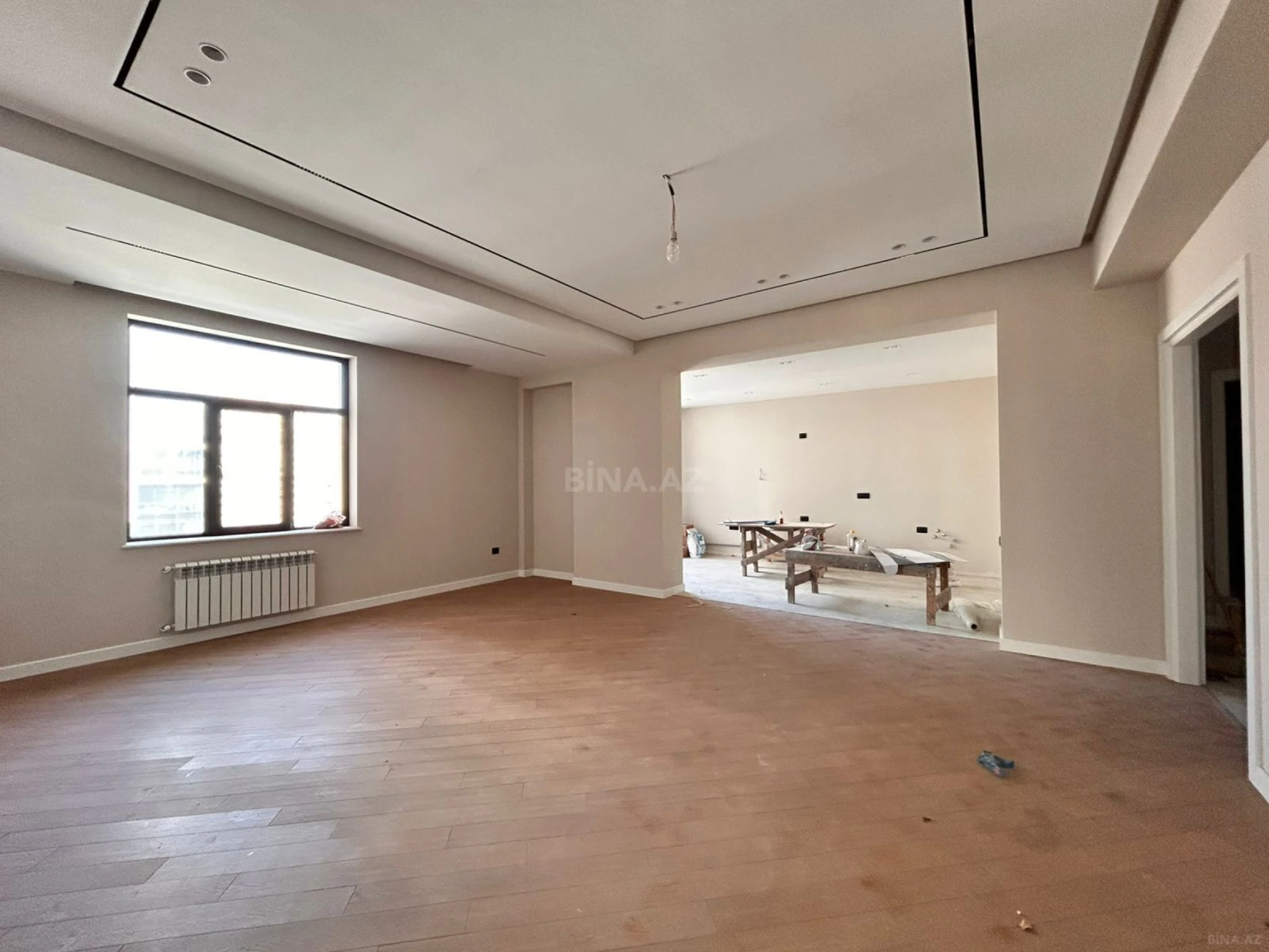 Satılır 3 otaqlı mənzil 148 m²