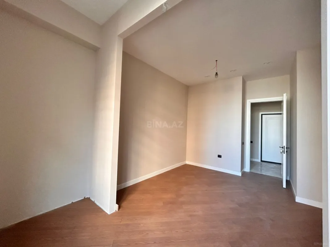 Satılır 3 otaqlı mənzil 148 m²