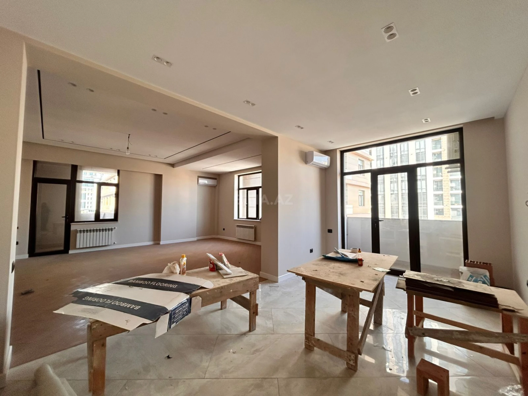 Satılır 3 otaqlı mənzil 148 m²